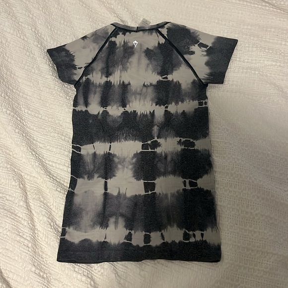 Ivivva top - Picture 4 of 4